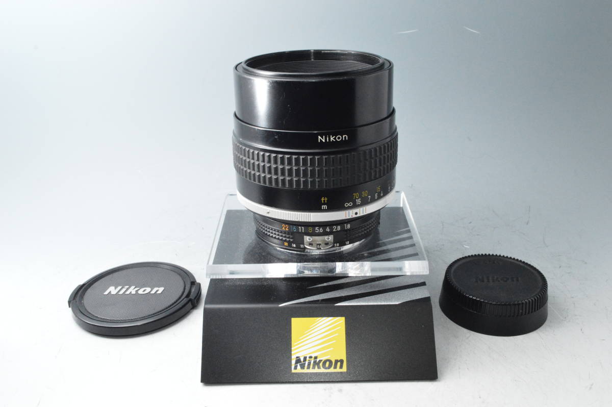 新発売 Nikon #9595【美品】 ニコン F1.8 105mm Nikkor Ai-S ニコン