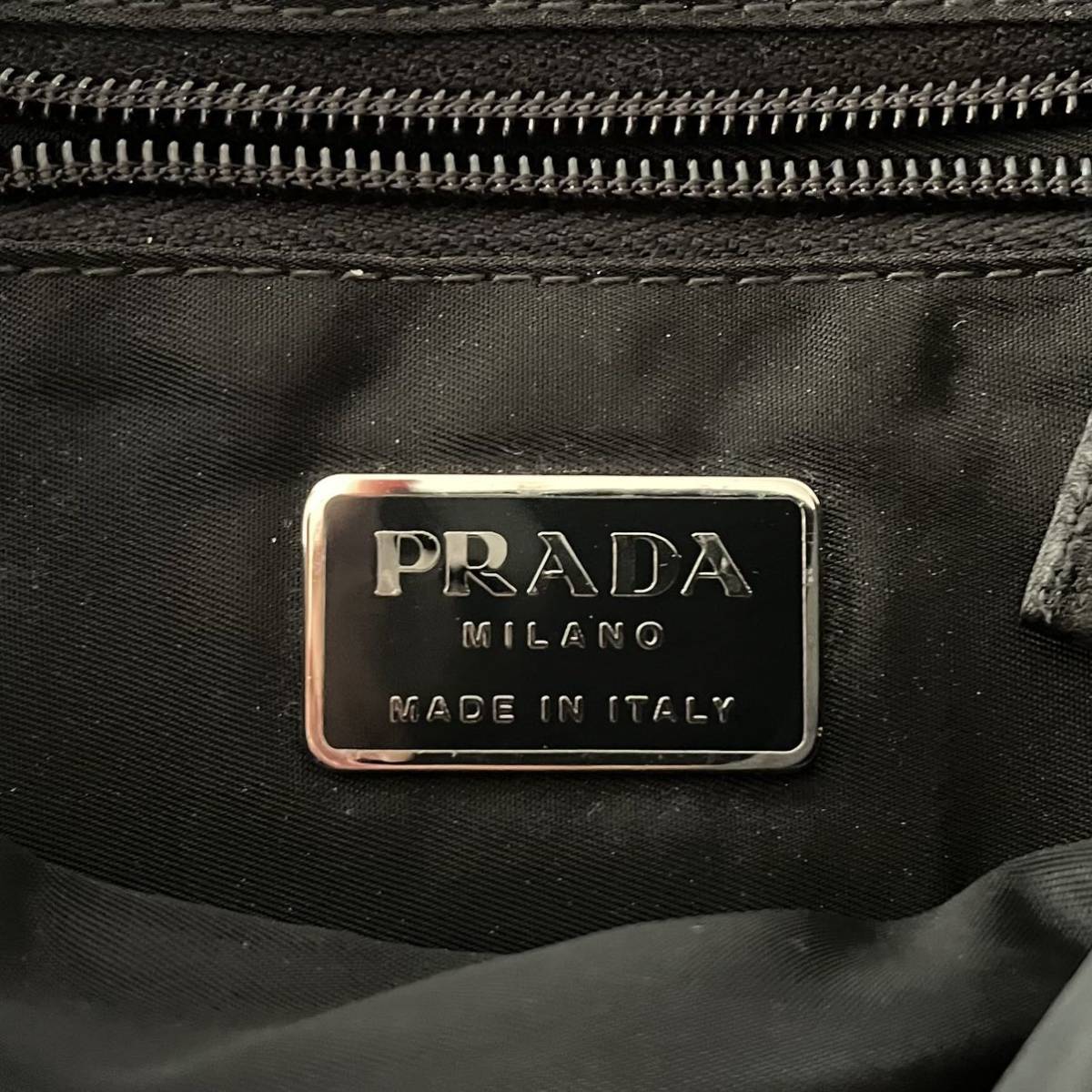 PRADA プラダ ボディバッグ　ウエストポーチ　ヴィンテージ　レア　1999年　NERO ブラック　三角ロゴ　メンズ　レディース