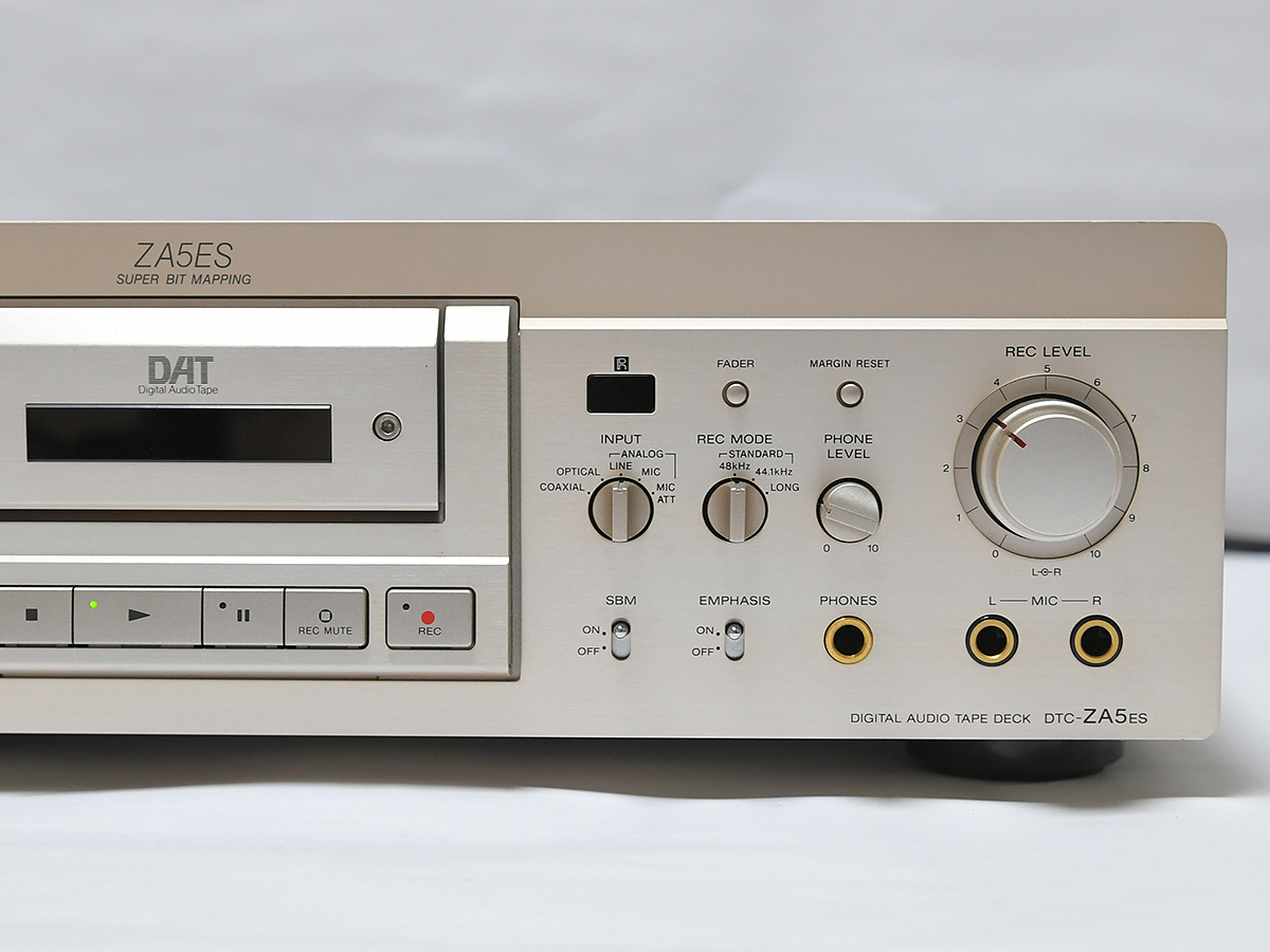 返品保証付き 完全動作品 ソニー PCM-7040 DAT レコーダー レア