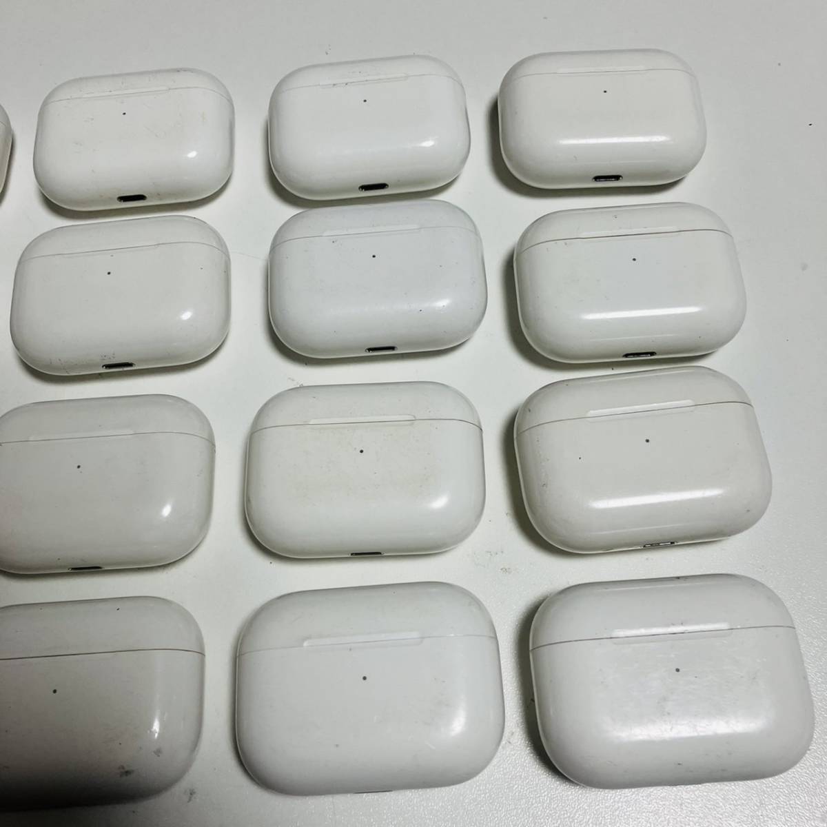 Apple AirPods Pro イヤホンケース アップル A2190 充電ケースのみ 20 ...