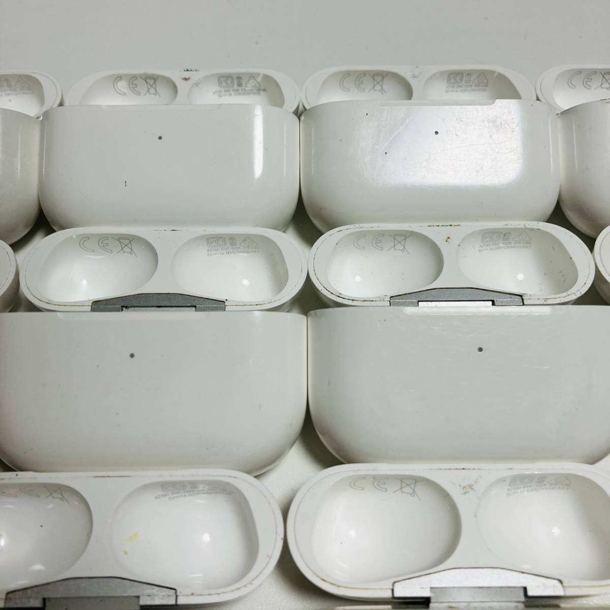Apple AirPods Pro A2190 アップル エアポッズプロ 充電ケースのみ