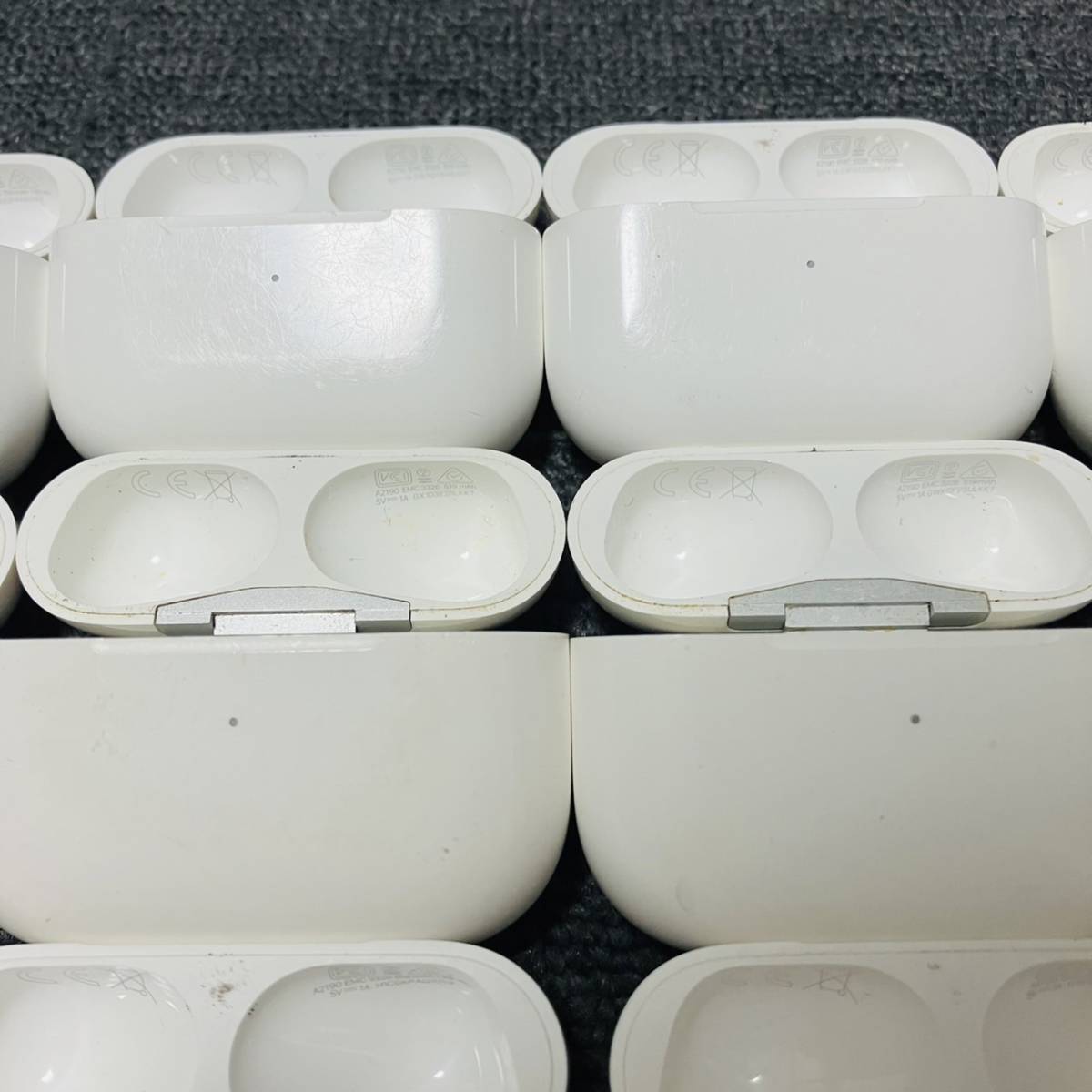 Apple AirPods Pro A2190 アップル エアポッズプロ 充電ケースのみ
