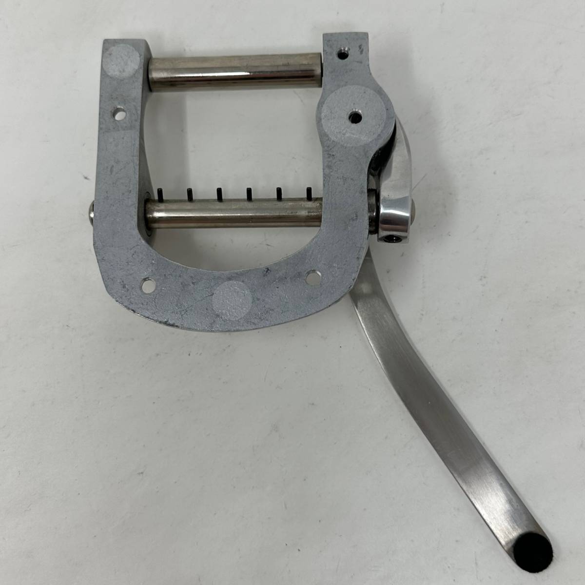 Bigsby ビグスビー B5 LH Chrome トレモロユニット バネ付 左利き用