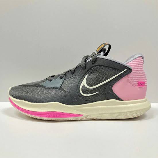 NIKE KYRIE LOW 5 EP DJ6014-005/26cm 柔らかく滑らかな履き心地で、地面との一体感を維持します_画像3