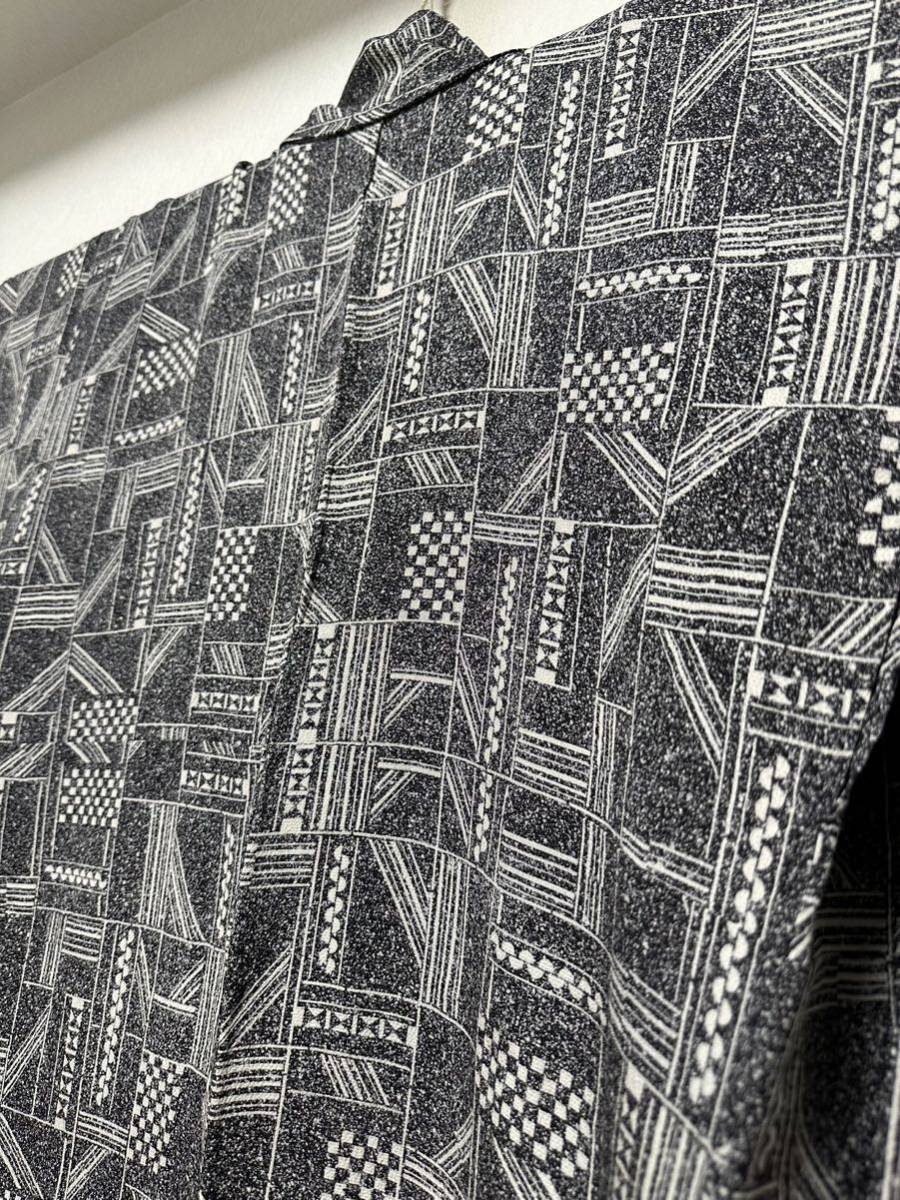 日舞家所蔵品☆【銘品】単衣 京都老舗銘店「いと由」黒地(モノトーン