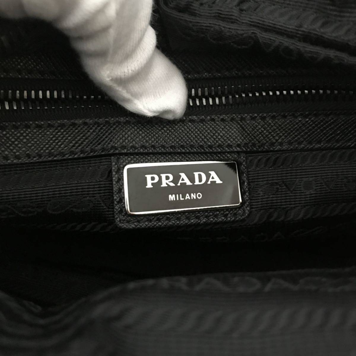 新品同様 極美品 PRADA プラダ メンズ ショルダーバッグ 斜め掛け