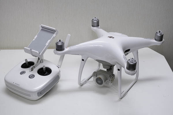 美品】DJI Phantom 4 Pro V2.0コントローラー GL300L バッテリー 4本