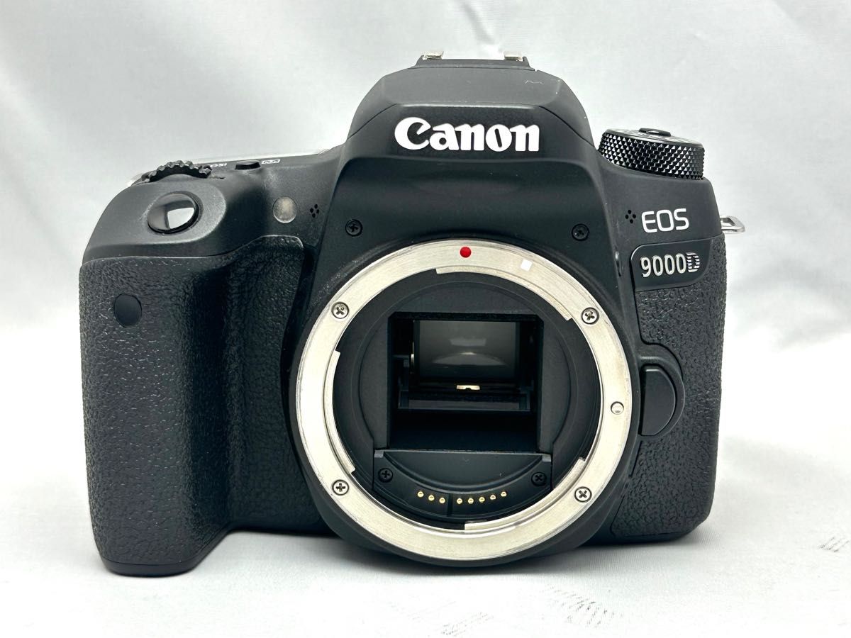 Canon EOS 9000D レンズキット♪wifi標準搭載♪スマホとつながる♪初心者おすすめ♪近距離〜望遠がこれ一本♪