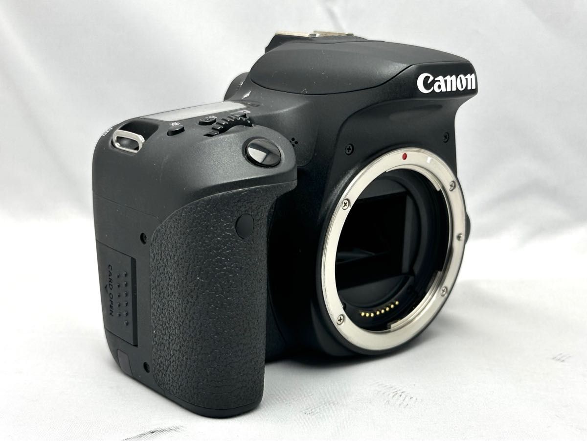 Canon EOS 9000D レンズキット♪wifi標準搭載♪スマホとつながる♪初心者おすすめ♪近距離〜望遠がこれ一本♪