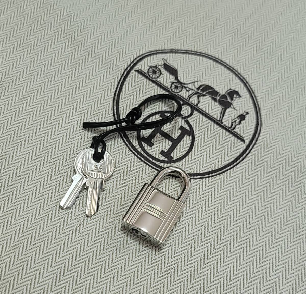 未使用☆エルメス HERMES クロシェット カデナ KEY パトロック 鍵