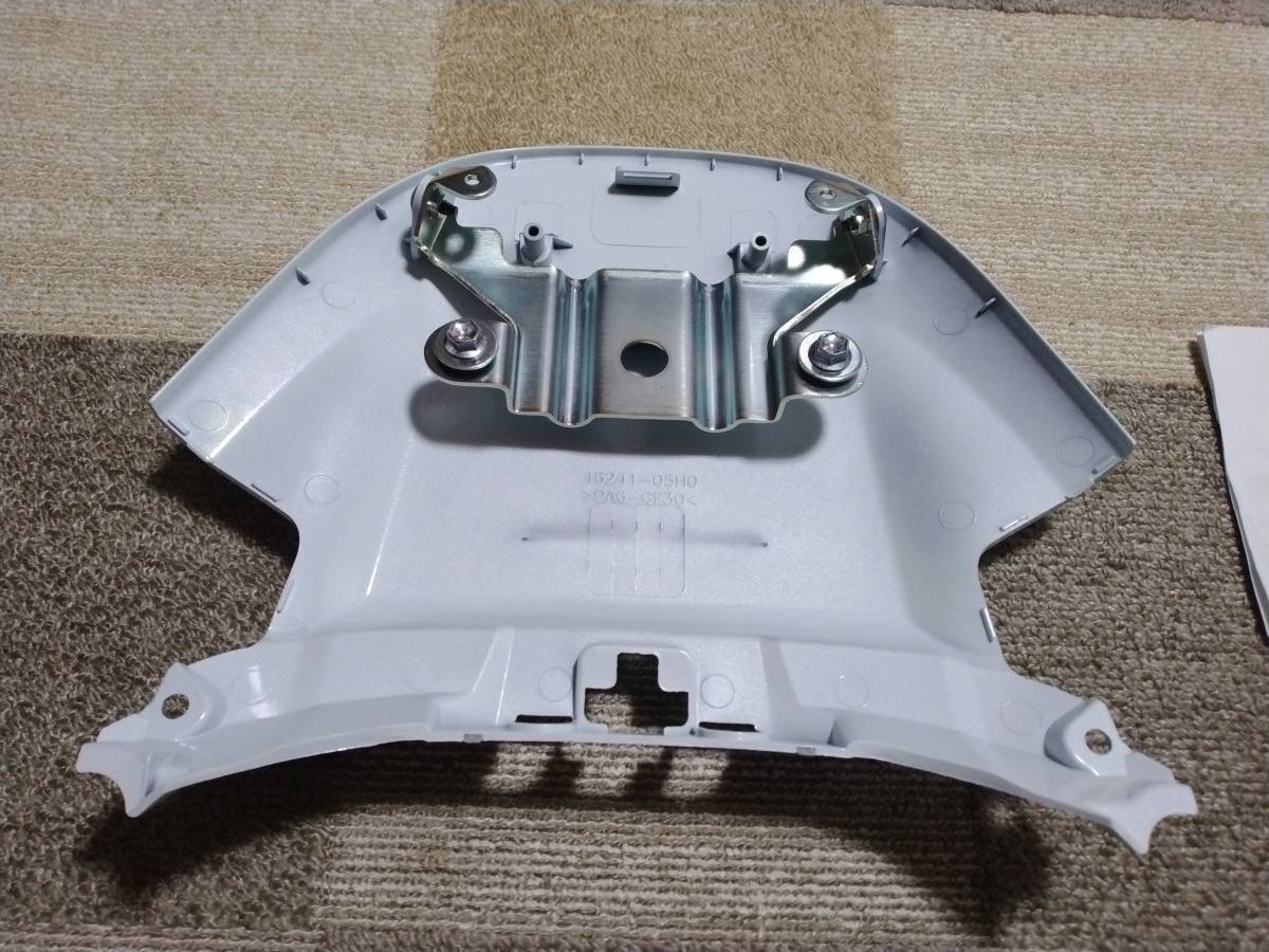 スカイウェイブ250 CJ44A CJ45A CJ46A 純正リアスポイラー+ スカイウェイブ250 CJ44A CJ45A CJ46A 純正リアスポイラー+