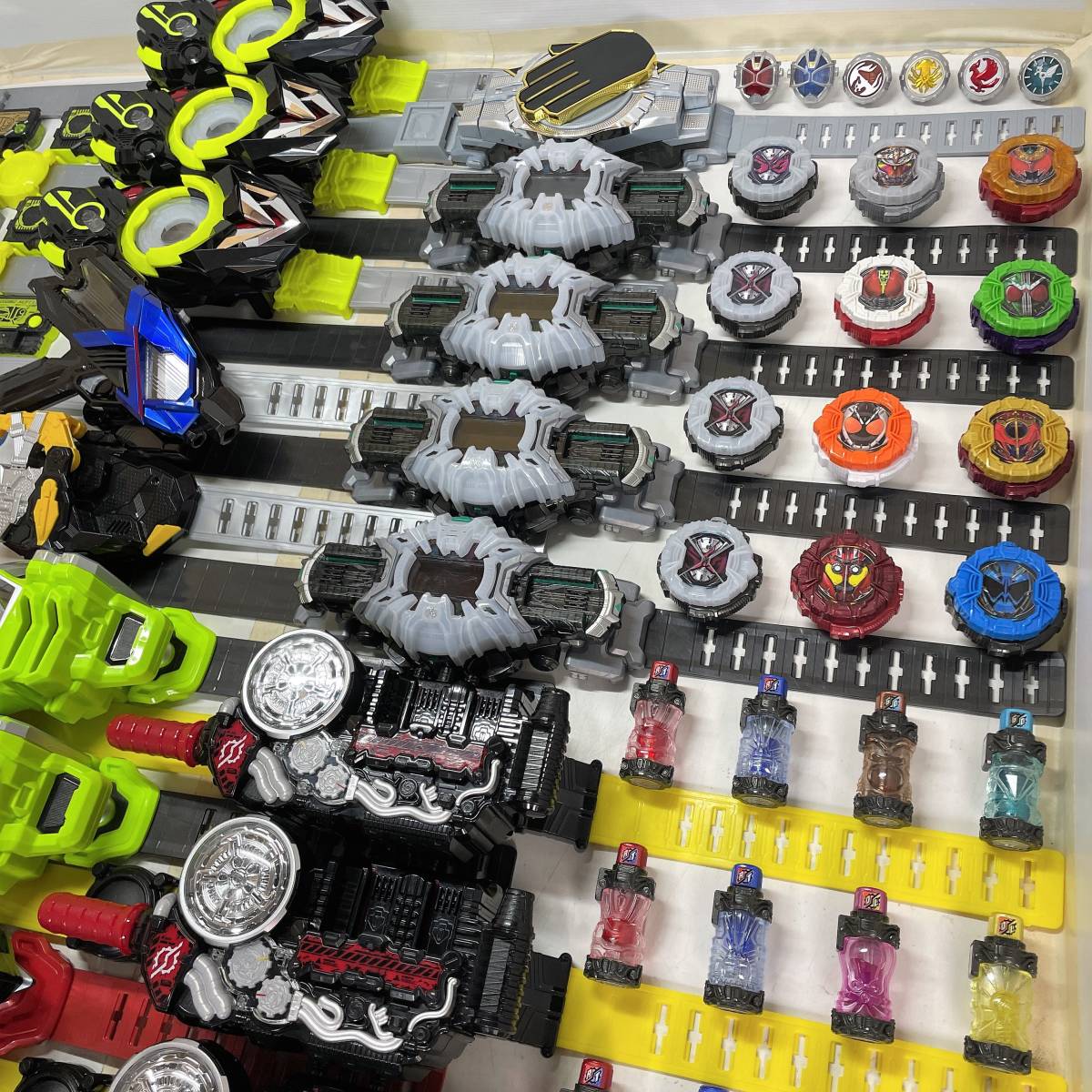 誕生日プレゼント 仮面ライダー変身シリーズ ビルド ゼロワン セット