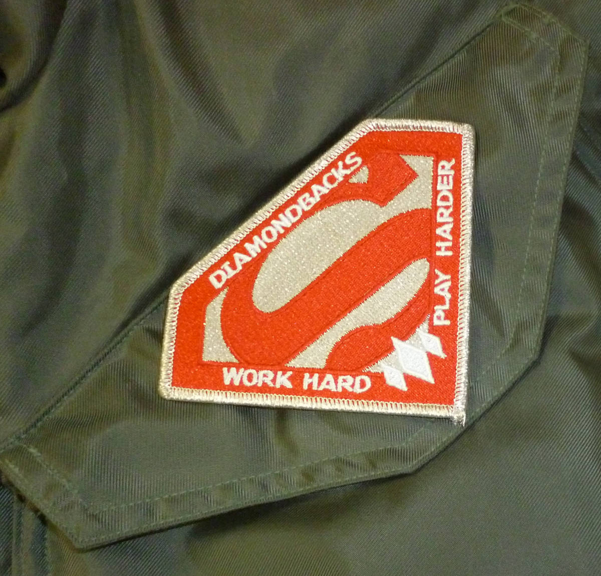 ■VFA-102 DIAMONDBACKS WORK HARD PLAY HARDER 未使用 パッチ■p_画像2