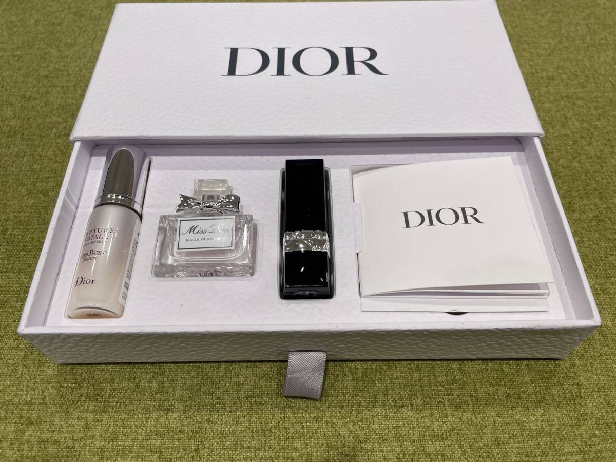 3464 Dior ディオール ディスカバリーキット(美容液・香水・口紅) 未使用(美容液)｜売買されたオークション情報、ヤフオク!  の商品情報をアーカイブ公開