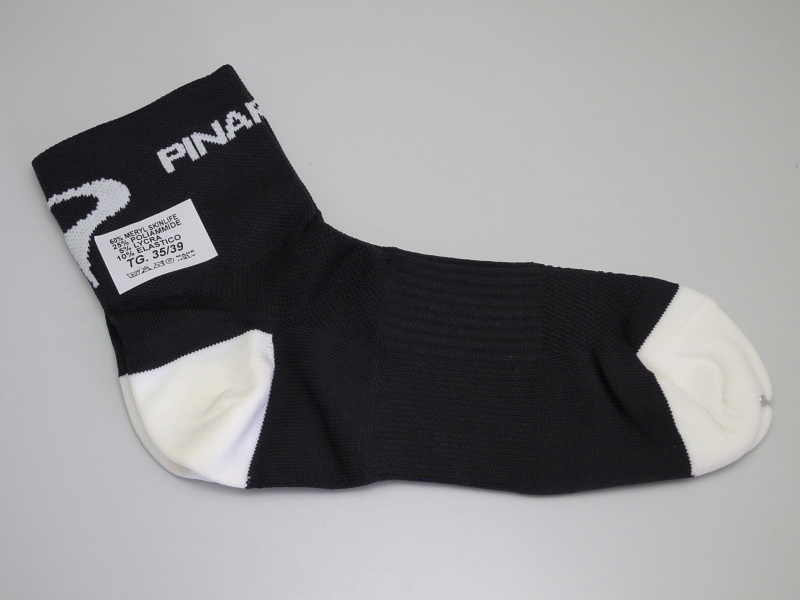 PINARELLOpinarero носки (6.5) 35-39 черный / белый товары долгосрочного хранения 