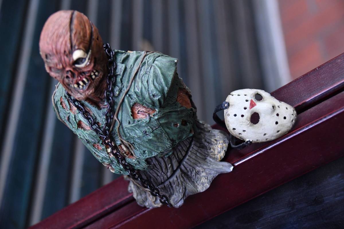 陶器製　NECA ジェイソン　FRIDAY THE 13　13日の金曜日　即決