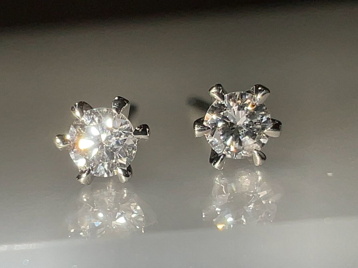 「特別価格」PT900ダイヤモンドピアス　0.05ct0.06ct KS3915 YB_画像1