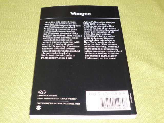 ウィージー 写真集 Weegee THAMES AND HUDSON PHOTOFILE 洋書の画像2