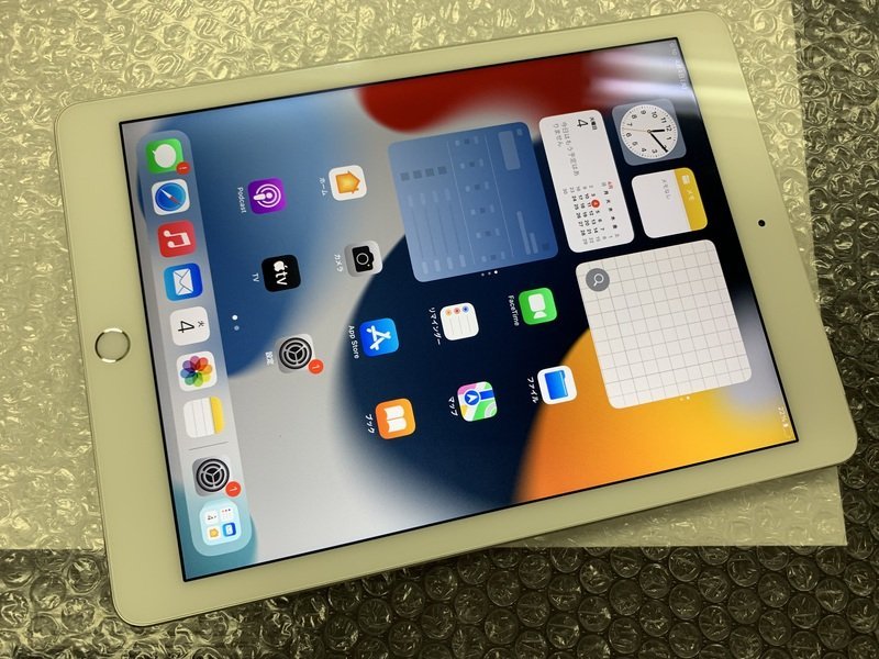 DE004 SIMフリー iPad Air 第2世代 Wi-Fi+Cellular A1567 シルバー
