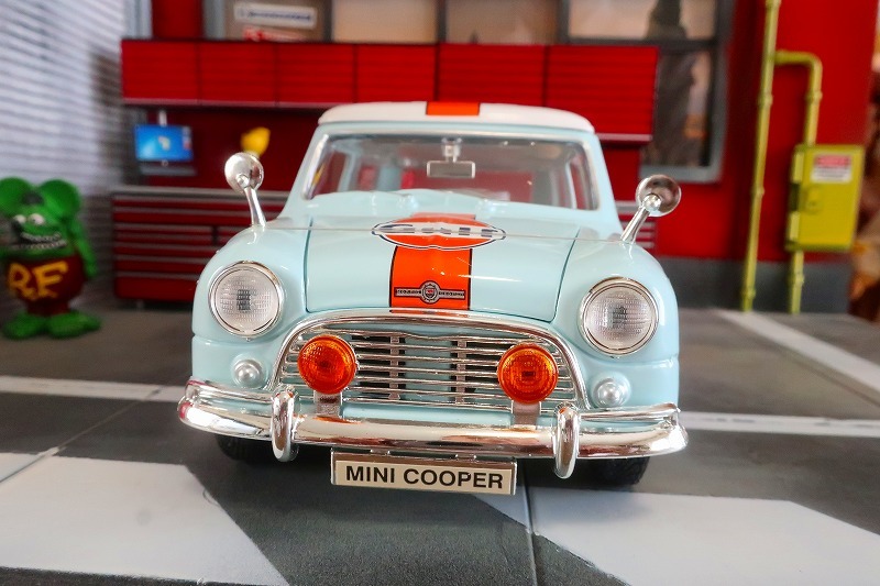  очень редкий *1/18 Mini Cooper GULF цвет редкость цвет литье под давлением машина 