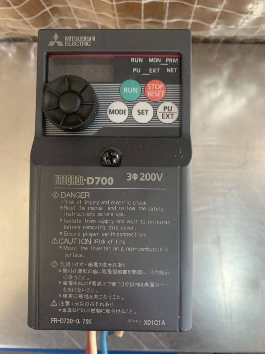 三菱電機 MITSUBISHI 三菱インバーター FR-D720-0.75K 現状品-