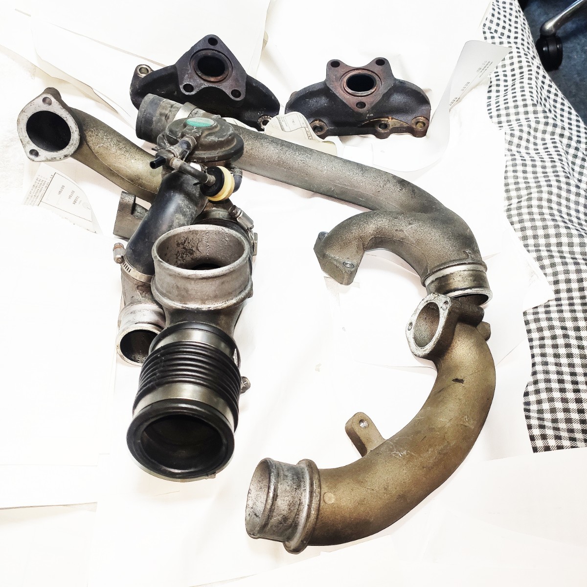 送料込み 1JZ-GTE TWINTURBO エンジンパーツ エキマニ バルブ-