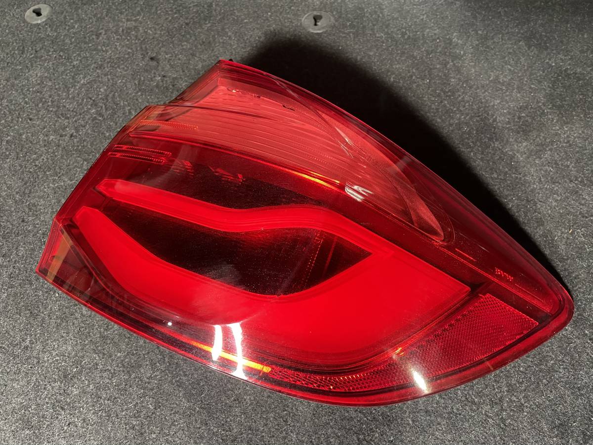 最新 BMW F31 テールランプ 右 lp-web.com