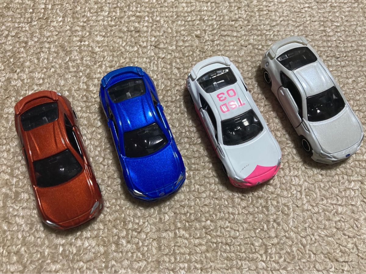 トミカ　3WAY ジャンプどうろセット＋ベーシックどうろセット　（トミカ　BRZ 4台付き）