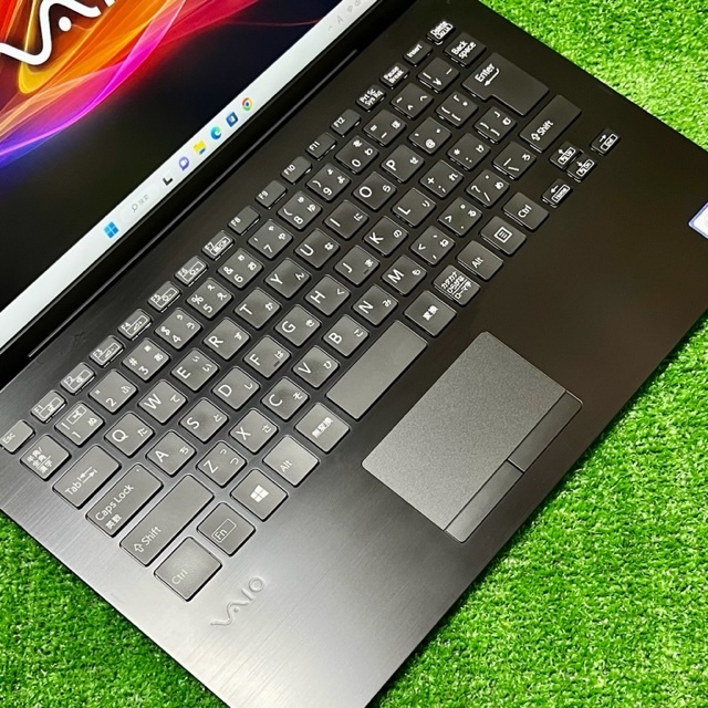 良品!薄型軽量ハイスペック!【VAIO Pro PG】 第7Corei5/SSD256GB