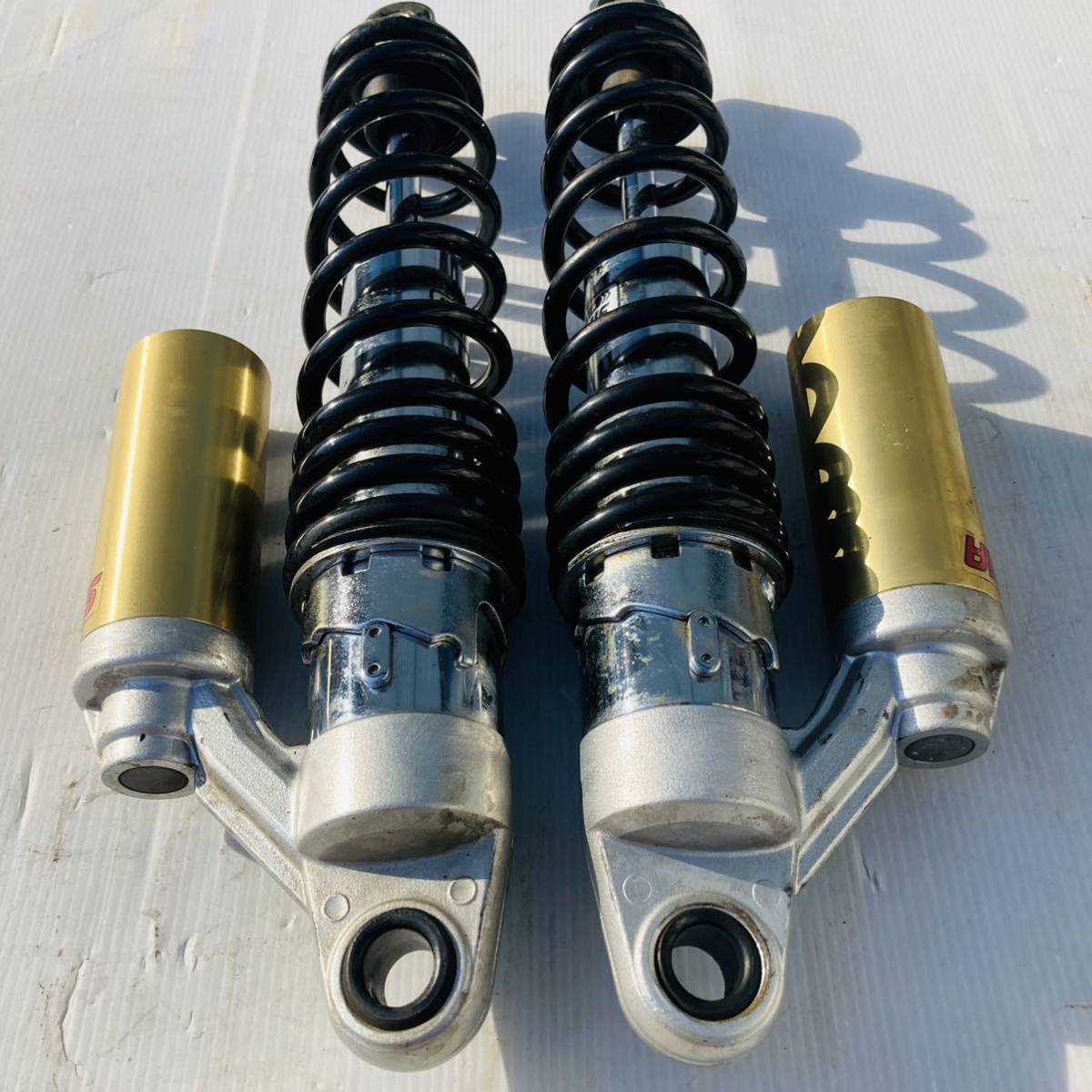 送料無料 ホンダ CB750 RC42-1500〜 純正リアサスペンション 送料無料 ホンダ CB750 RC42-1500〜 純正リアサスペンション