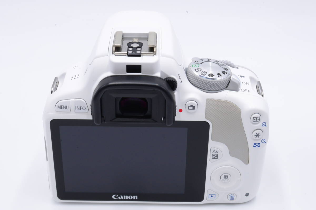 Canon EOS KISS X7 Wレンズキット 2 WHITE-