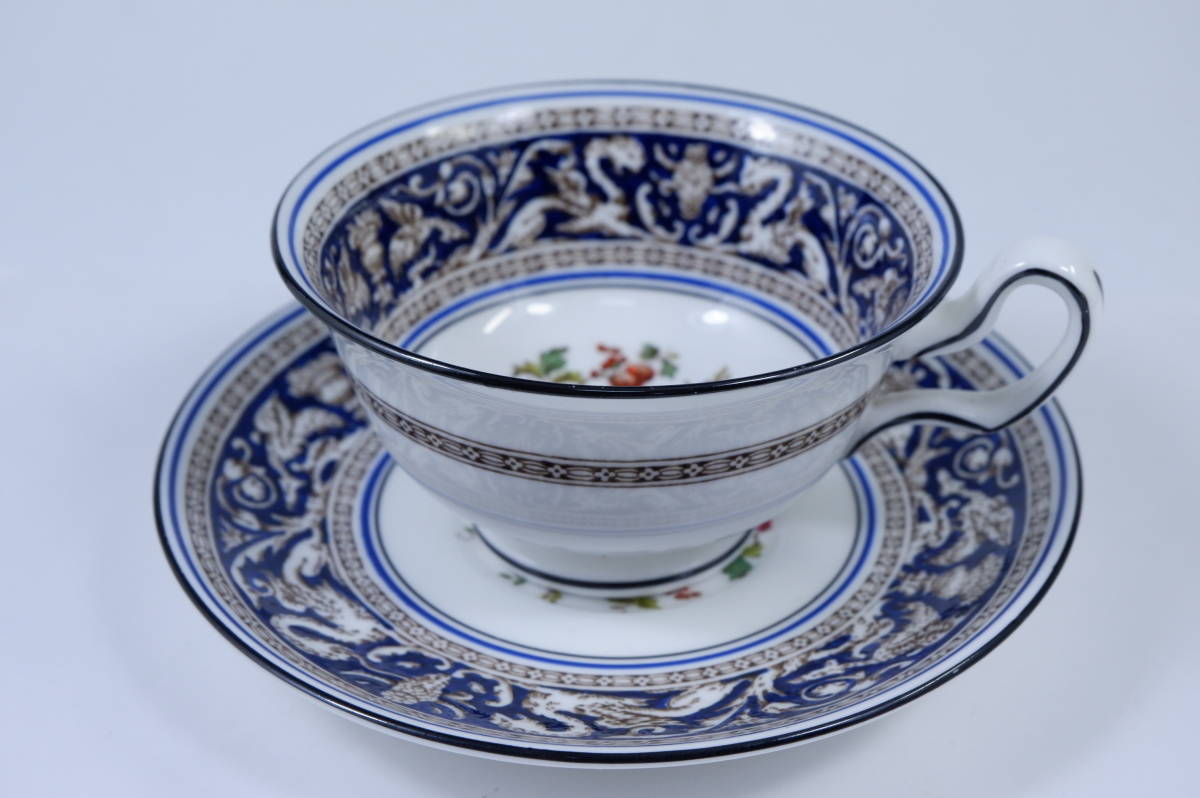 【現金特価】 ウェッジウッド フロレンティーン コバルトブルー カップ&ソーサー（ピオニー） Wedgwood FLORENTINE 茶壺 花柄 ウェッジウッド
