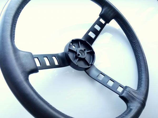 ダットサンコンペステアリング DATSUN レプリカ ハンドル 社外ボス専用
