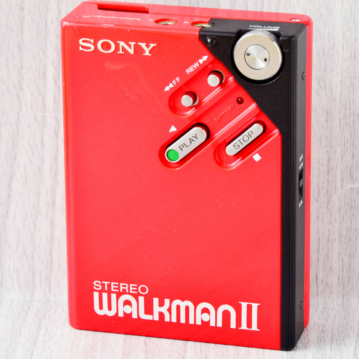 【ゆうゆうメ】 美品! SONY WALKMAN WM-2 赤 カセットウォークマン ケース付 カセットウ