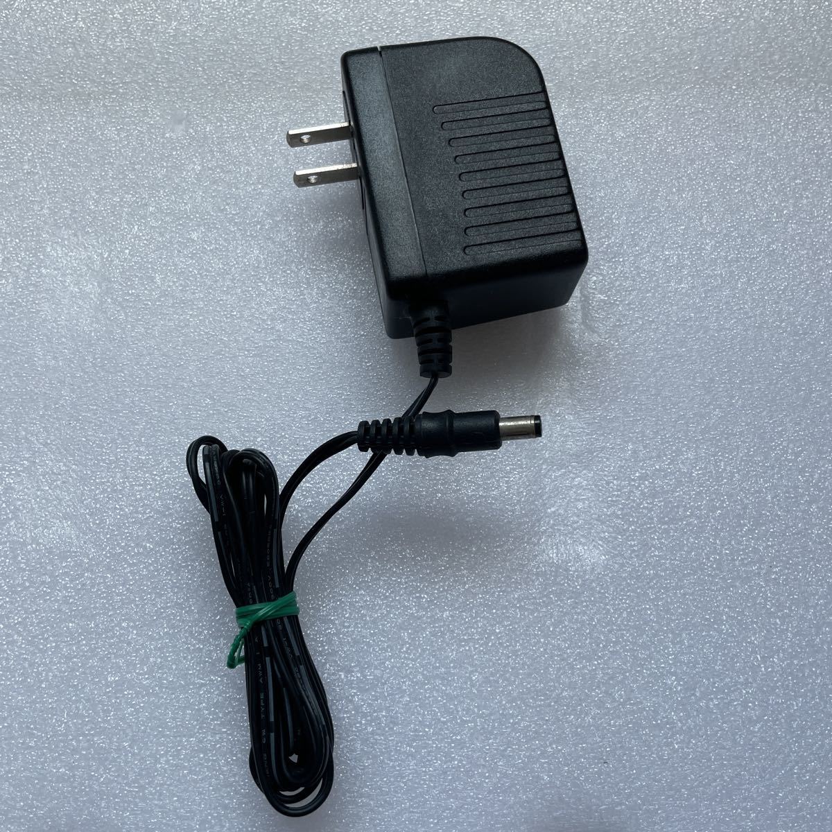 XL5964 BUFFALO AC adapter WA-24C12U 12V 2A electrification verification settled postage 520 jpy 