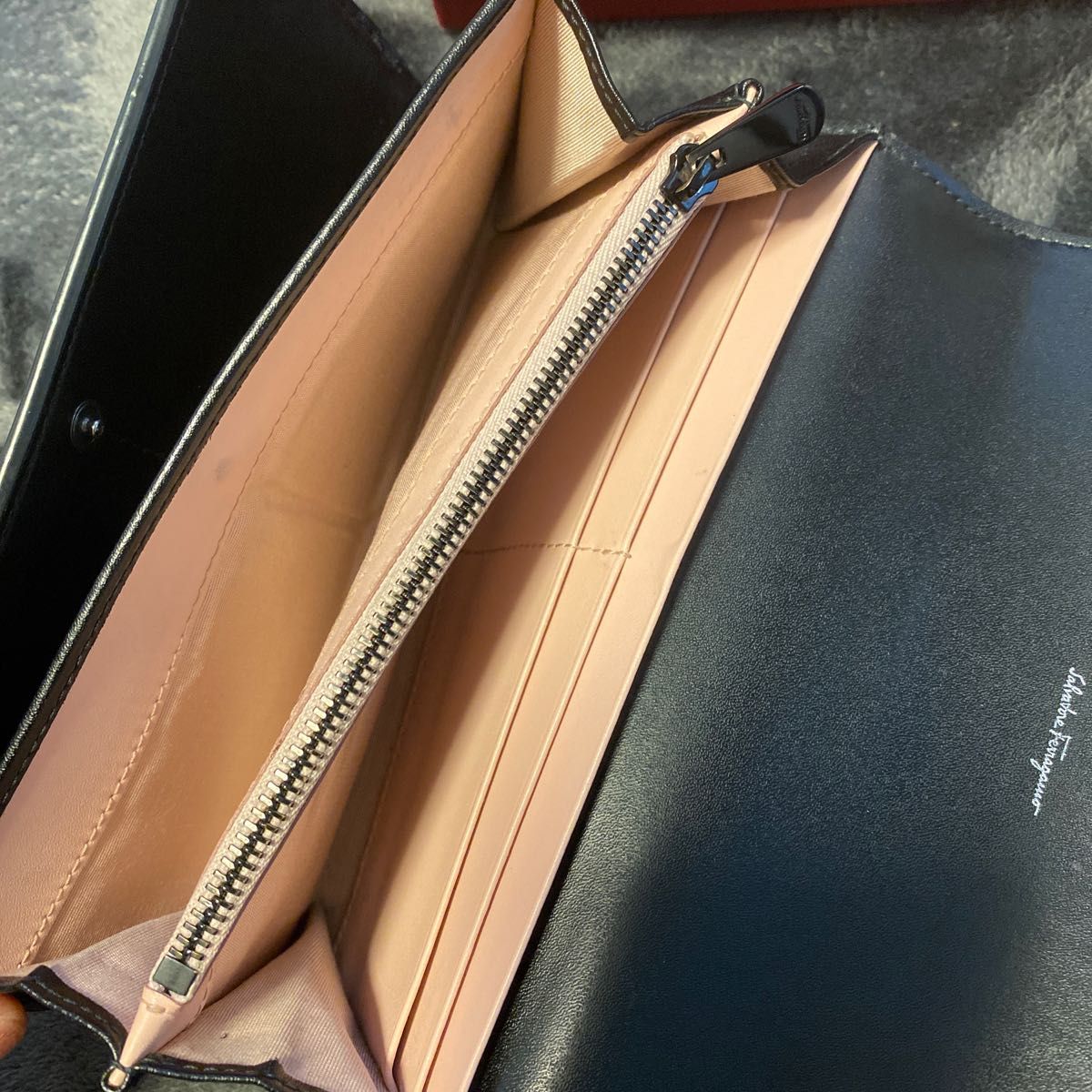 Salvatore Ferragamo 長財布 | noonanwaste.com