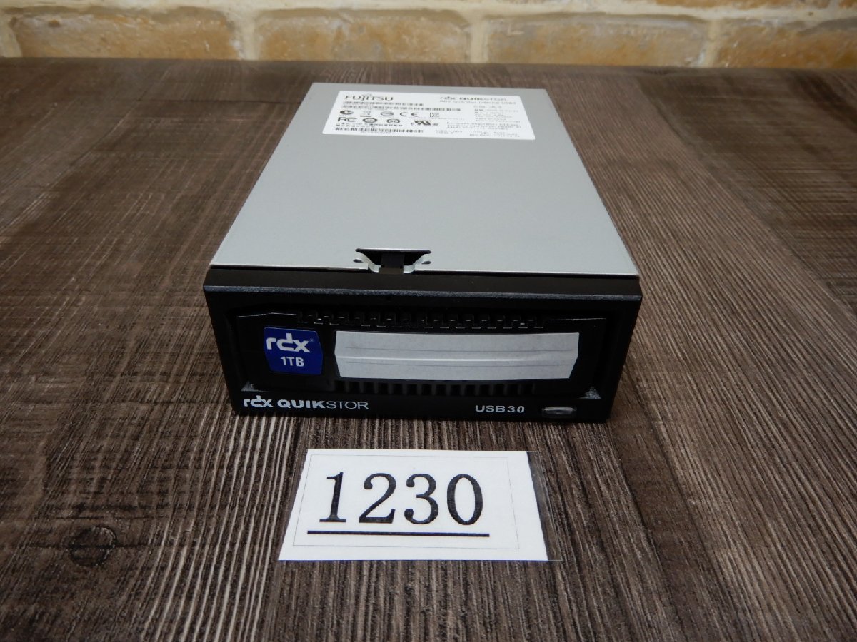 1230* Fujitsu *RDX QUIKSTOR INTERNAL USB3 * (внешняя) память * пустой картридж имеется 