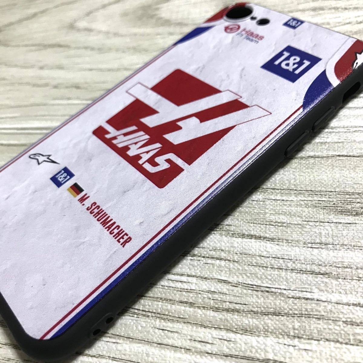 ミック・シューマッハ レーシング スーツ iPhone 8 / 7 / SE ケース F1 ハース Haas スマホ