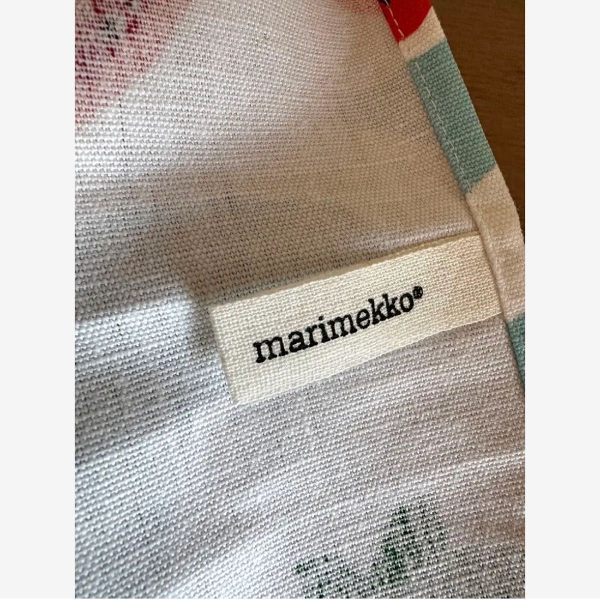 希少！新品未使用☆マリメッコ　marimekko☆マンシッカ　ヴォレット　ティータオル　2枚セット　MANSIKKA VUORET