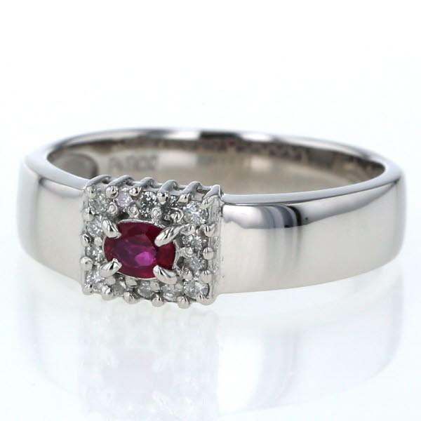 Pt900 プラチナ リング ルビー ダイヤモンド0.15ct オーバル スクエア