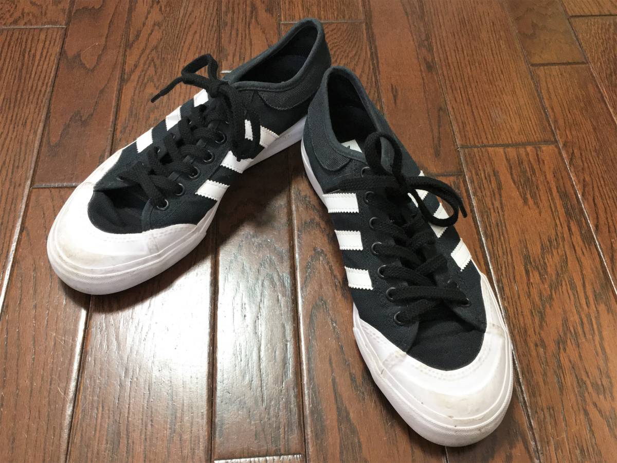 アディダス ＡＤＩＤＡＳ マッチコート スニーカー 黒 ＵＳ８．５ ２６．５ｃｍ スケシュー スケートボード シューズ スケボー スケーター_画像1