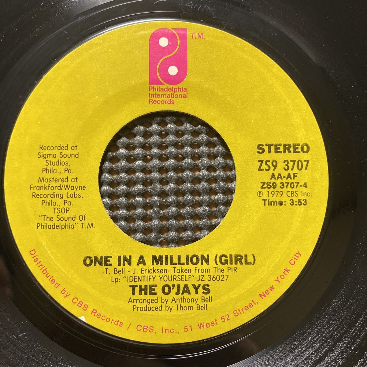 ‘79// The O'Jays - One In A Million (Girl) / Sing A Happy Song_画像2
