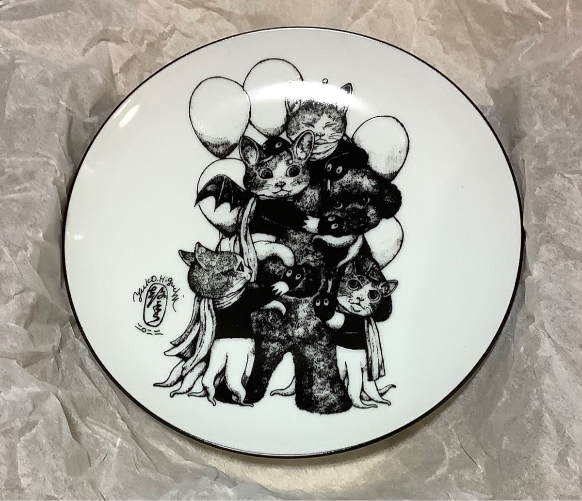 ヒグチユウコ展 ギュスにまみれた黒い犬 16cm 丸皿｜PayPayフリマ