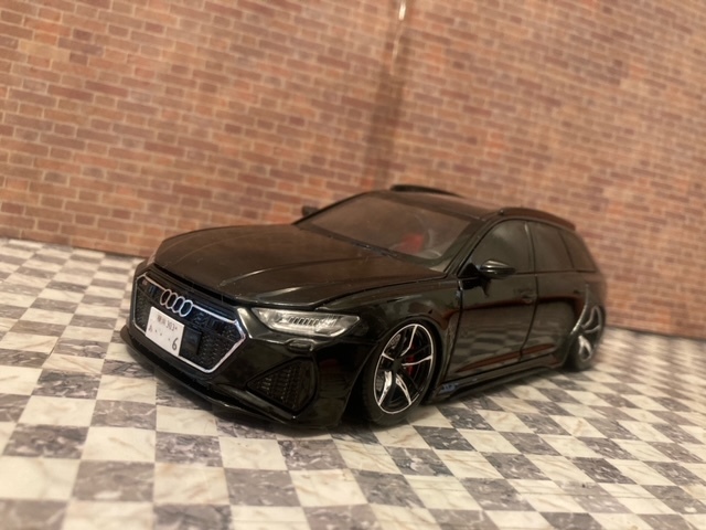 1/24 アウディ RS6 アバント 完成品