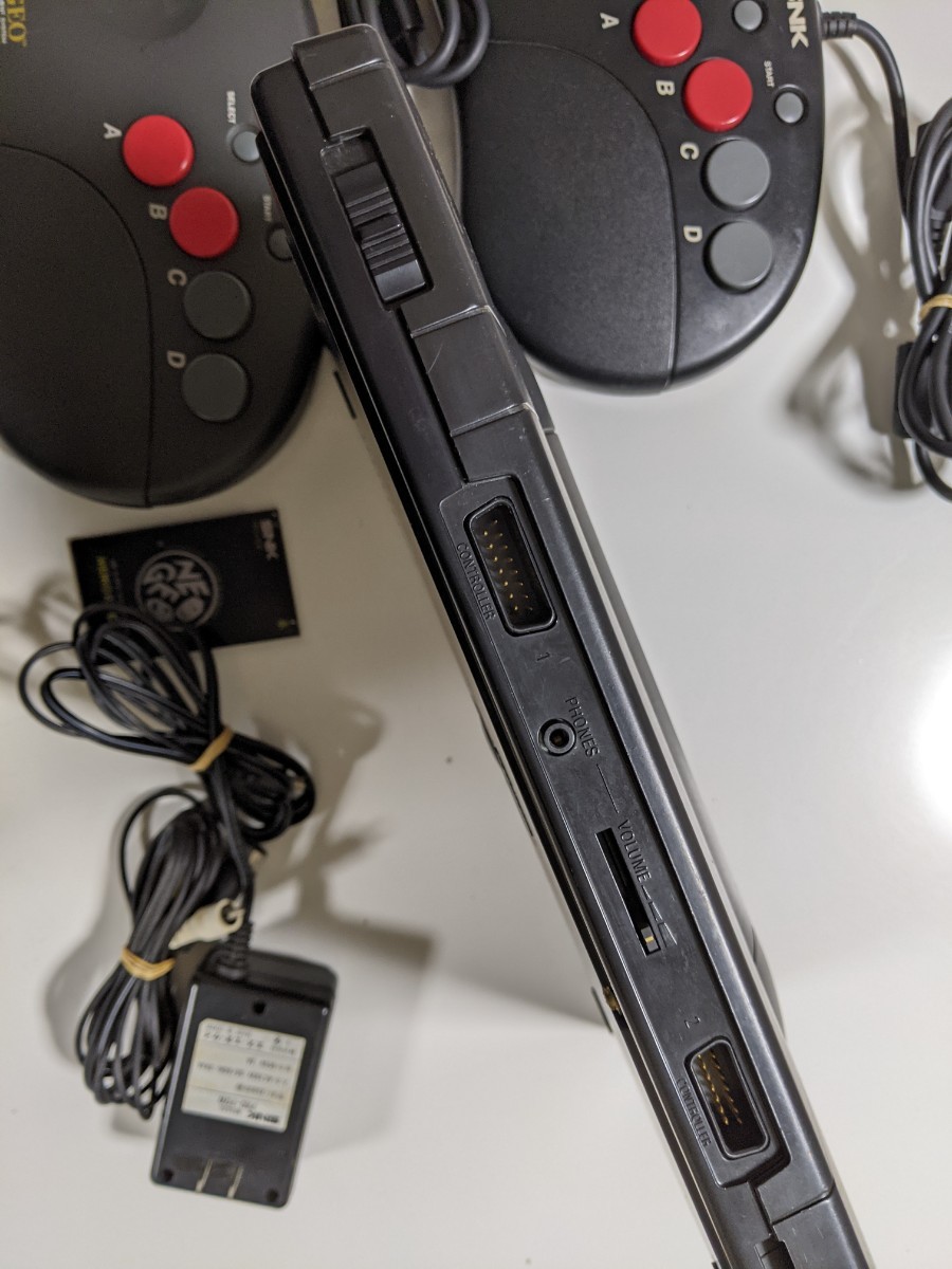 SNK NEOGEO本体+ネオジオコントローラープロ×2台 動作品