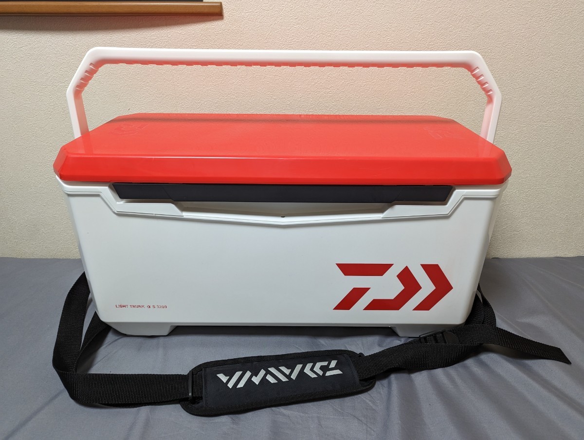 Bibian 比比昂 - ダイワ クーラーボックス DAIWA LIGHT TRUNK α Bibian 比比昂 - ダイワ クーラーボックス DAIWA LIGHT TRUNK α
