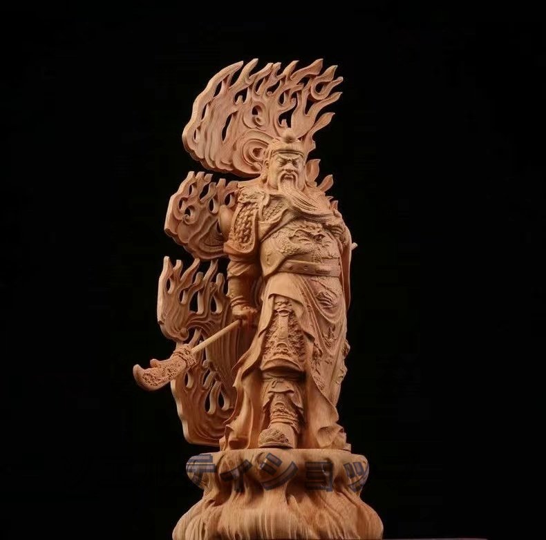 極上の木彫 関羽像 精密彫刻 武財神 木彫仏像 美術品 仏教工芸 高さ約28cm_画像2