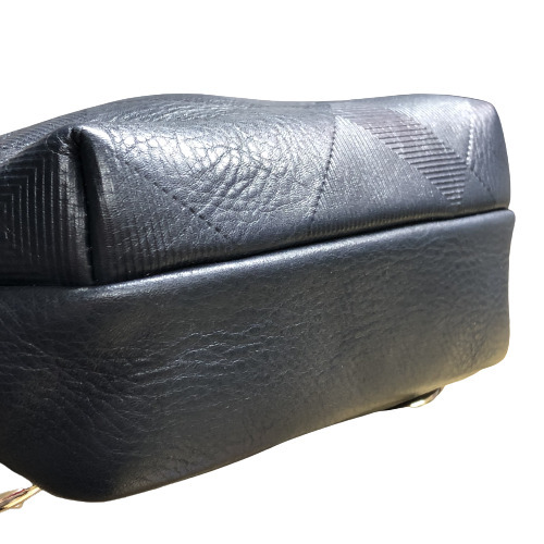 ○☆新品 未使用 BLACK LABEL CRESTBRIDGE ボディバッグ レザー