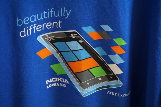 ★★NOKIA LUMIA 900 WINDOWS PHONE Tシャツ / ヴィンテージ_画像2