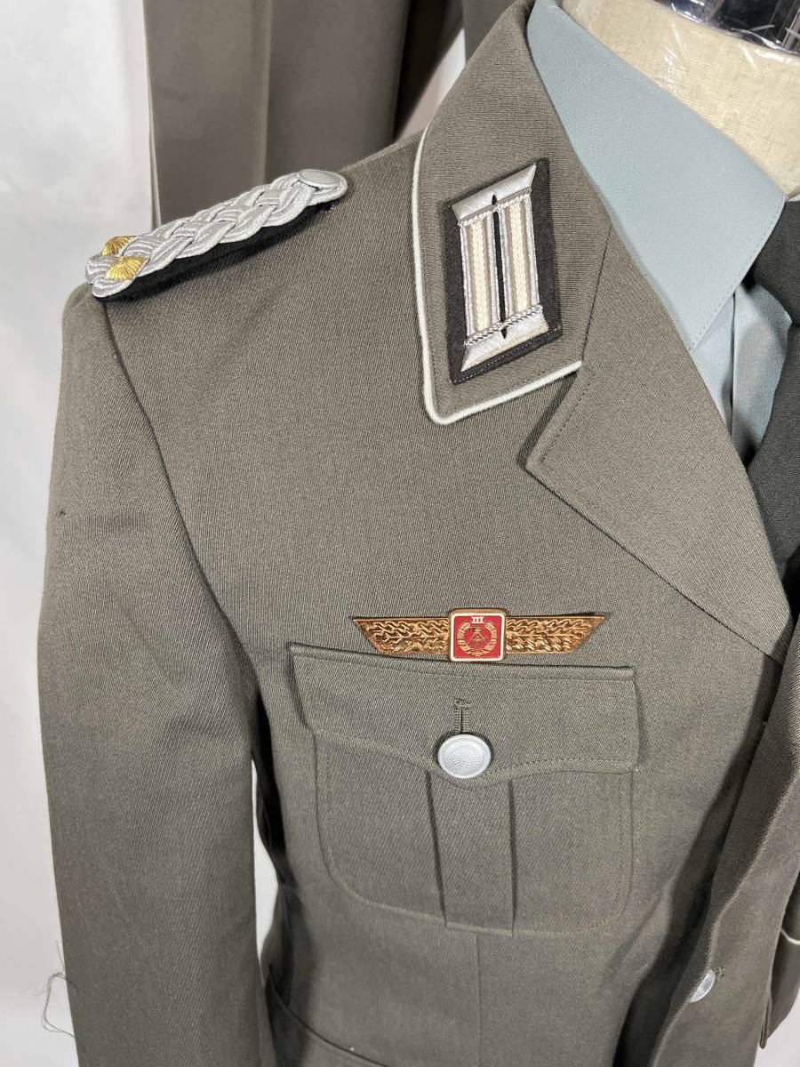 実物 東ドイツ 東ドイツ軍 東ドイツ陸軍 通信将校 制服セット 実物 東ドイツ 東ドイツ軍 東ドイツ陸軍 通信将校 制服セット